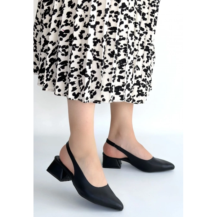 Evia Siyah Cilt Topuklu Ayakkabı