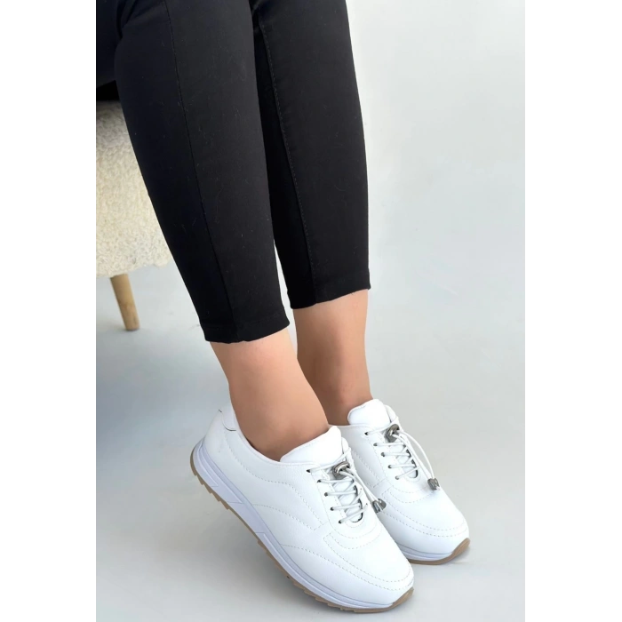 Finna Beyaz Cilt Bağcıklı Spor Ayakkabı