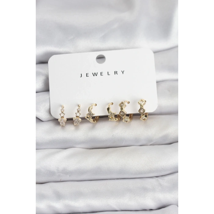 Gold Renk Pirinç Yıldız Modelli Kadın Küpe Seti