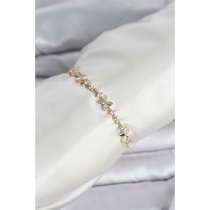 Gold Renk Yonca Model Zirkon Taşlı Asansörlü Kadın Bileklik