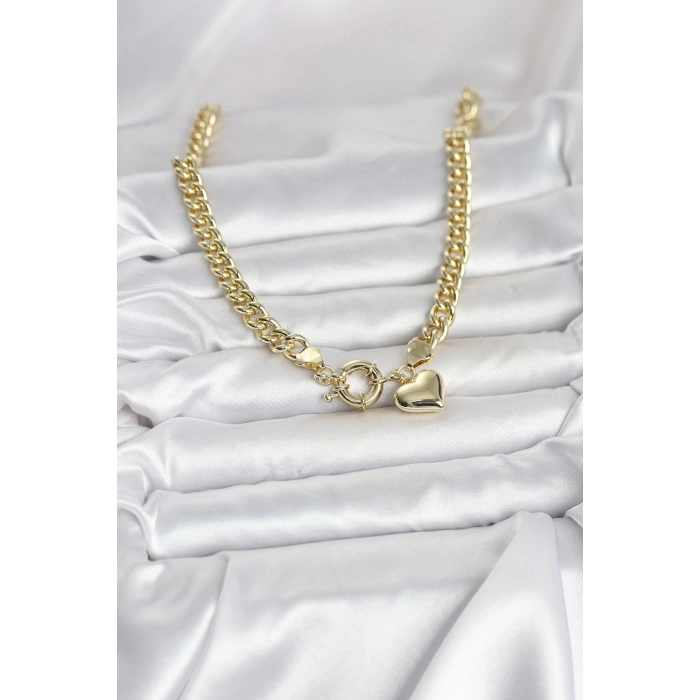 Kalp Detaylı Gold Renk Pirinç Kadın Kolye