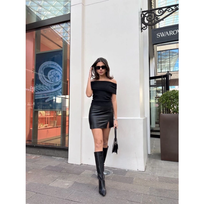 Madonna yaka sıfır kol bluz