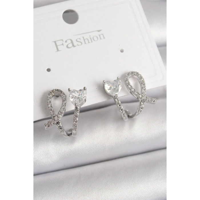 Pirinç Gümüş Renk Düğüm Model Zirkon Taşlı Kalp Detay Kadın Küpe