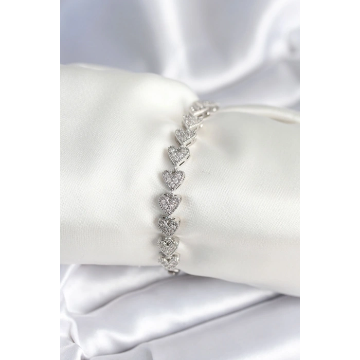 Pirinç Gümüş Renk Kalp Model Kadın Bileklik