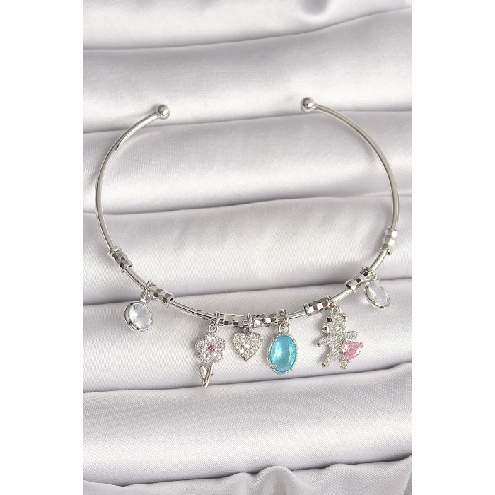 Pirinç Gümüş Renk Sallantı Zirkon Taşlı Ayıcık Figür Çiçek Detay Charm Kadın Bileklik