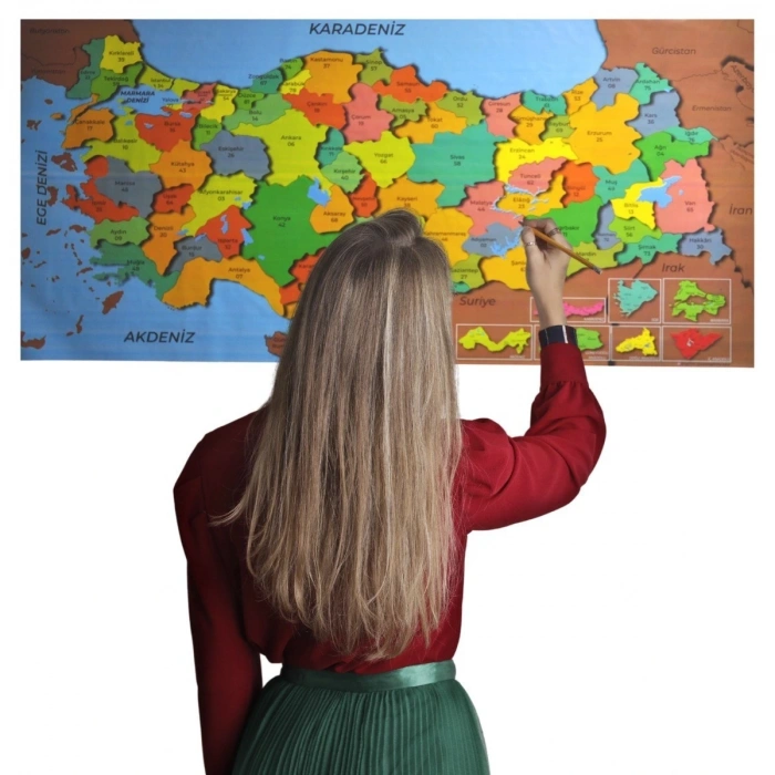 Renkli Türkiye Haritası Manyetik Yapıştırıcı Gerektirmeyen Duvar Stickerı 118 CM * 56 CM (5047)