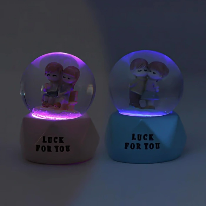 Tatlı Çift Temalı Mini Boy Işıklı Kar Küresi