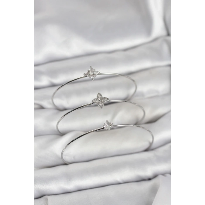 Zirkon Taşlı Gümüş Renk Yonca Model 3lü Kadın Bileklik Kombini