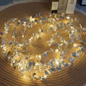 3 Metre Yaldızlı Gümüş LED Işık – Dekoratif Ortam ve Aydınlatması