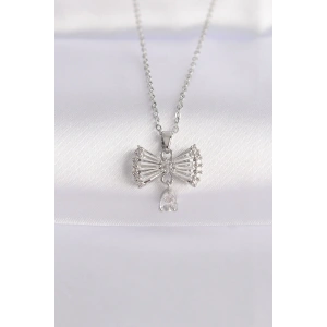 316L Çelik Zincir Gümüş Renk Zirkon Taşlı Kalp Detay Fiyonk Kolye