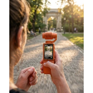 4K Ultra HD Gimbal Kamera Sabitleyici ve 180 Derece Hareketli Lensli Vlog Kamera