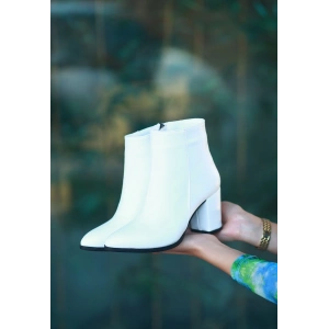 Biya Beyaz Cilt Topuklu Bot