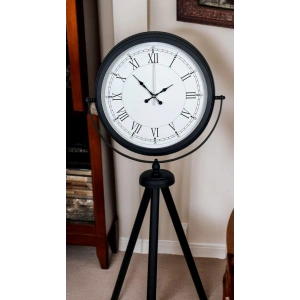 Black Elite Tripod Ayaklı Saat