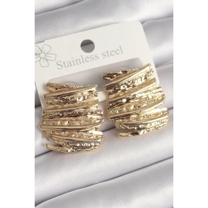 Pirinç Gold Renk İşlemeli Kare Plaka Model Kadın Küpe