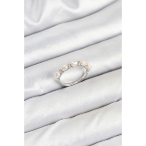 Pirinç Gümüş Renk Sıralı İncili Kadın Yüzük