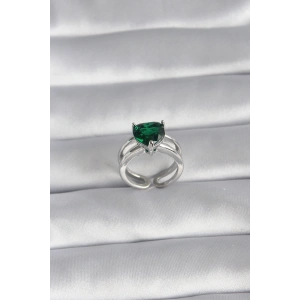 Pirinç Gümüş Renk Yeşil Zirkon Taşlı Tek Taş Model Kadın Yüzük