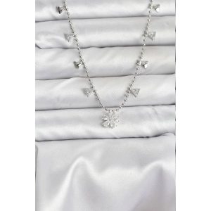 Pirinç Gümüş Renk Zirkon Taşlı Çiçek Model Kadın Kolye