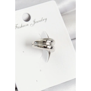 Pirinç Halka Model Gümüş Renk Sağ Kıkırdak Küpe