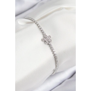 Pirinç Zirkon Taşlı Çiçek Model Gümüş Renk Kadın Bileklik