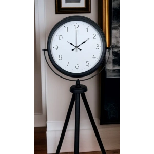 Pure Black Tripod Ayaklı Saat