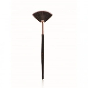Siyah Yelpaze Highlighter Fırçası 576