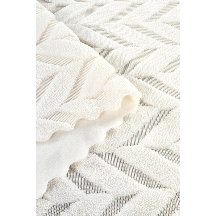 Bambu Beyaz Yumuşak Koltuk Örtüsü Kayma Yapmaz Yıkanabilir Süngerli ( 170x210) ZİGZAG BEYAZ