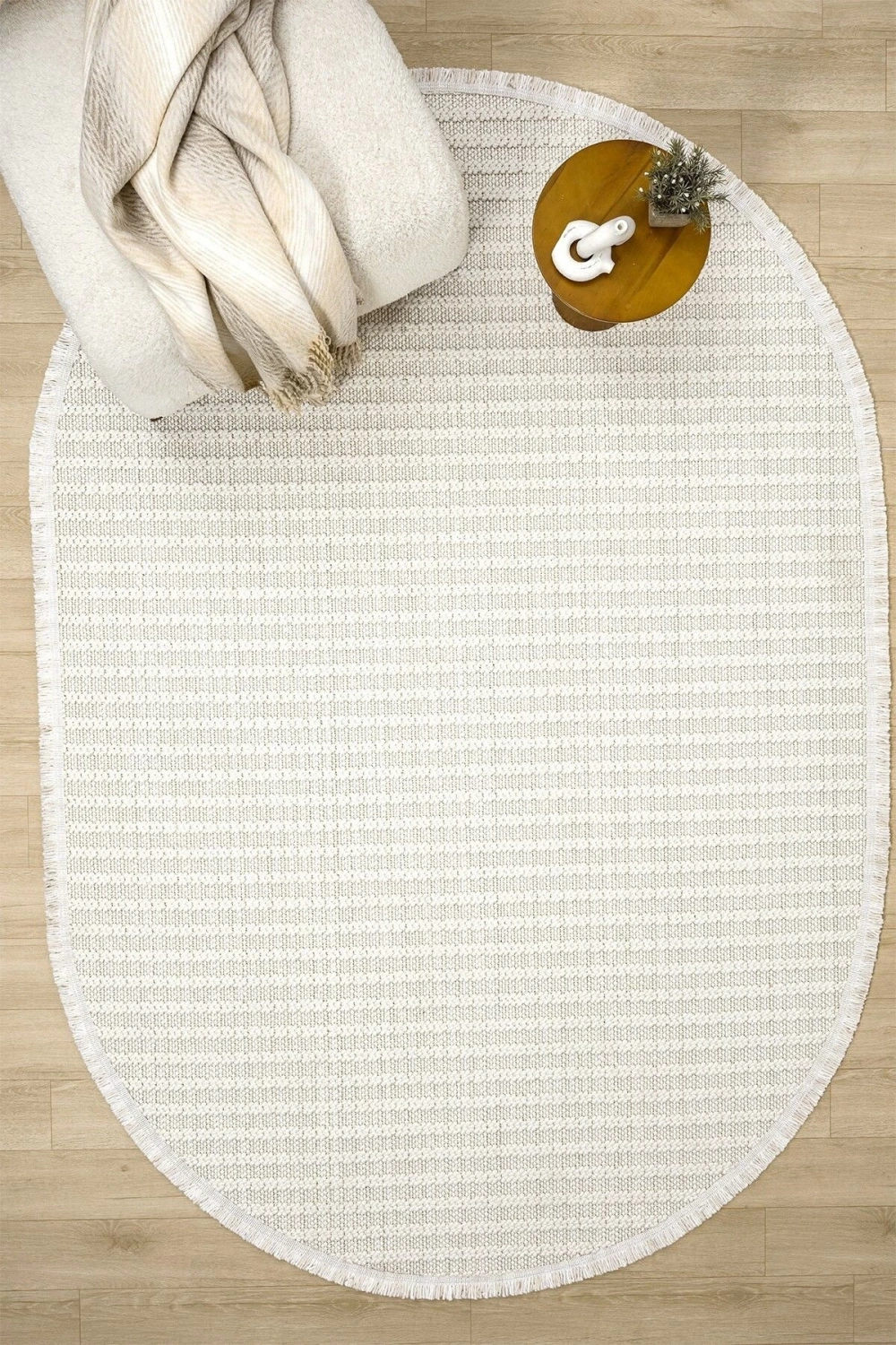 Oval Beyaz Halı Modern Oturma Odası Salon Mutfak Koridor Antre Balkon Çocuk Odası Halısı 004