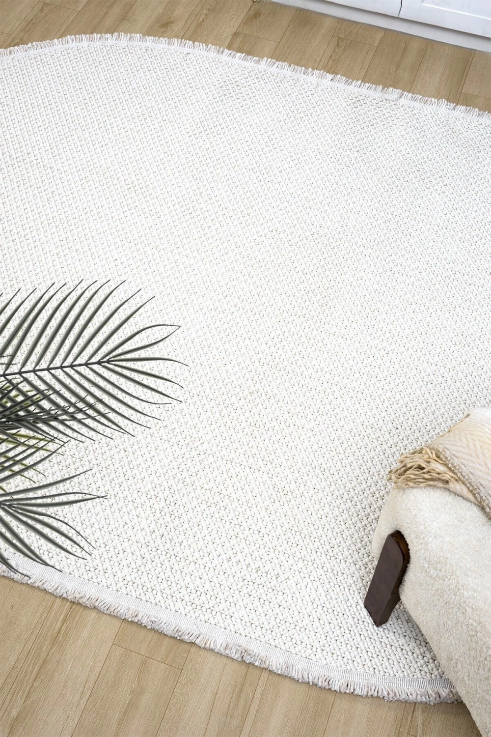 Oval Beyaz Halı Modern Oturma Odası Salon Mutfak Koridor Antre Balkon Çocuk Odası Halısı 007