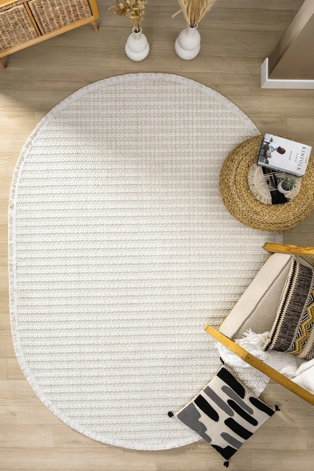 Oval Beyaz Halı Modern Oturma Odası Salon Mutfak Koridor Antre Balkon Çocuk Odası Halısı 004