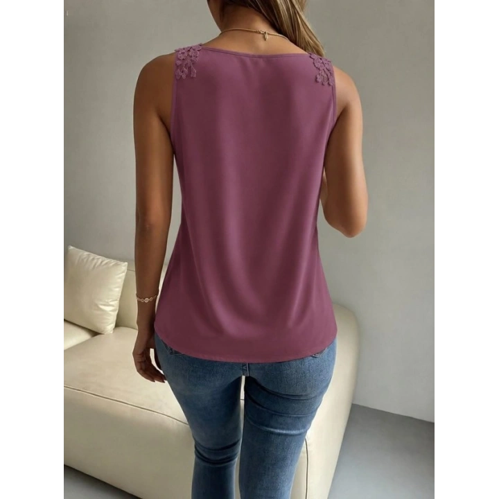 Kadın Askılı V Yakalı çiçek Dantel Detaylı Sandy Bluz