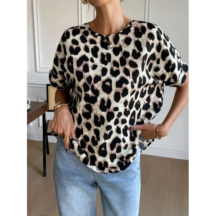 Kadın Kısa Kollu Bisiklet Yaka Arkadan Fiyonk Detaylı Leopar Süprem Bluz