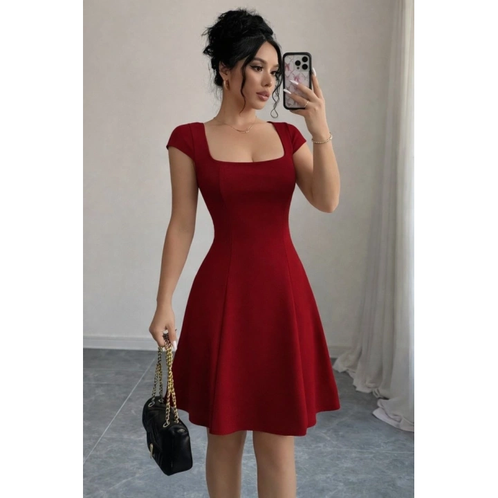 Kadın Kısa Kollu Kare Yakalı Kısa Ithal Krep Elbise