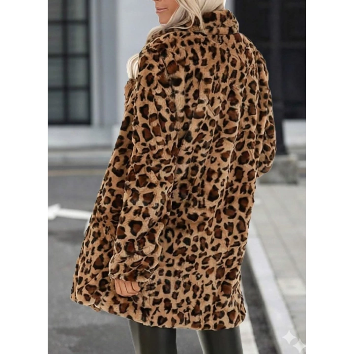 Kadın Uzun Kollu Yakalı Cepli Kısa Peluş Leopar Kaban