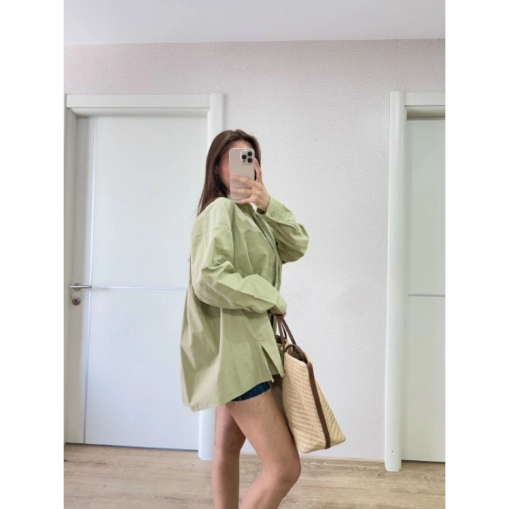 Yakalı Yandan Yırtmaçlı Gömlek - Yeşil