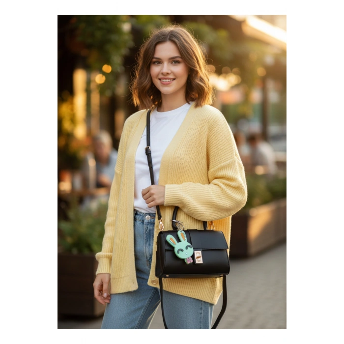 Omuz ve El Çantası ve Tavşan Figürlü Aynalı Anahtarlık Hediyeli, Mekanizmalı Günlük Sade Çanta