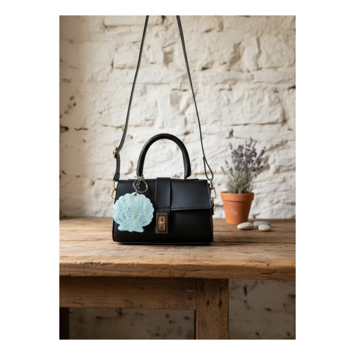 Omuz ve El Çantası ve Deniz Kabuğu Figürlü Aynalı Anahtarlık Hediyeli, Mekanizmalı Günlük Sade Çanta