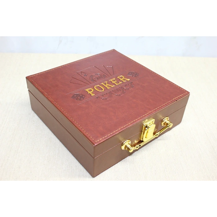 Deri Çantalı 100 Chip Ve 2 Adet İskambil Kağitına Sahip Poker Oyunu VIVA1028