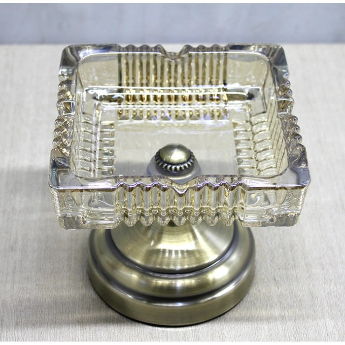 Metal Ayaklı Cam Küllük LOV5991