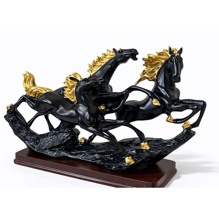 Polyester 3Lü Şahlanmış At Figürü VIVA129