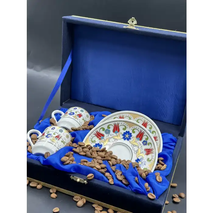 Kadife Kutulu Özel Lale Motifli İkili Fincan Takımı