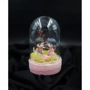 3 Boyutlu Kız Erkek Figürlü Işıklı Pembe Fanus Biblo​