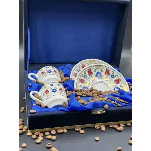Kadife Kutulu Özel Lale Motifli İkili Fincan Takımı