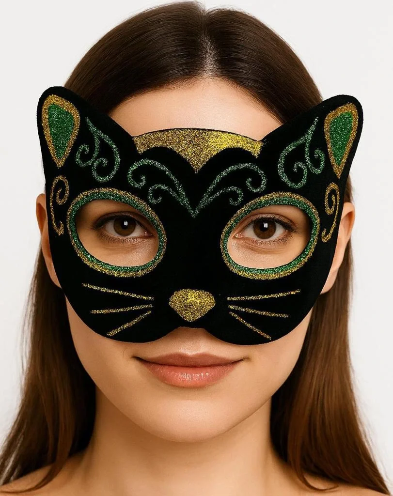 Nessiworld Siyah Kadife Kaplama Üzeri Sarı Yeşil Sim İşlemeli Kedi Maskesi 20x13 cm