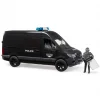 Özel Harekat Aracı ve Polis