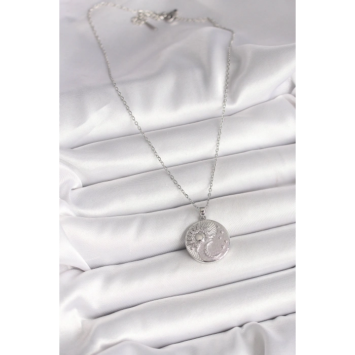 316L Çelik Gümüş Renk Zincir Zirkon Taşlı Ay Güneş İşlemeli Madalyon Model Kadın Kolye