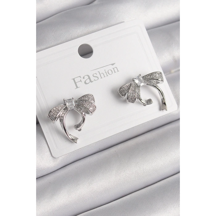 Pirinç Gümüş Renk Zirkon Taşlı Fiyonk Model Kadın Küpe