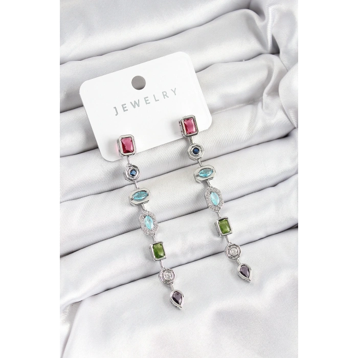 Pirinç Renkli Zirkon Taşlı Sallantılı Model Gümüş Renk Kadın Küpe