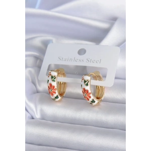 Pirinç Gold Renk Beyaz Renk Çiçek İşleme Detay Kadın Küpe