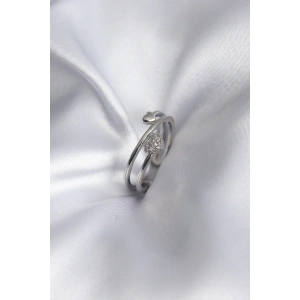 Pirinç Gümüş Renk Zirkon Taş Detay Kalp Model Kadın Yüzük