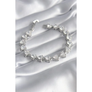 Pirinç Gümüş Renk Zirkon Taşlı Kalp Model VIP Seri Kadın Bileklik